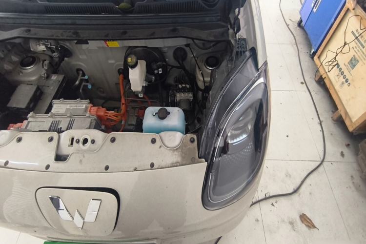 Used Wuling Hongguang MINIEV 2025 Four-Door Version Advanced Edition Engine Bay Left