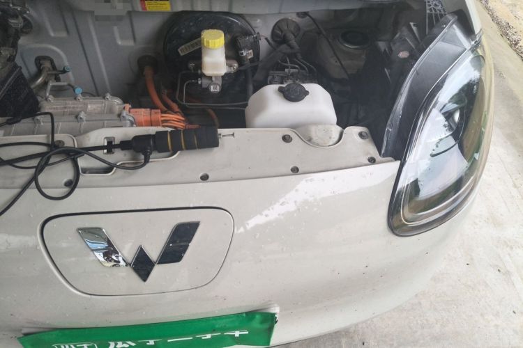 Used Wuling Hongguang MINIEV 2025 Four-Door Version Advanced Edition Engine Bay Left