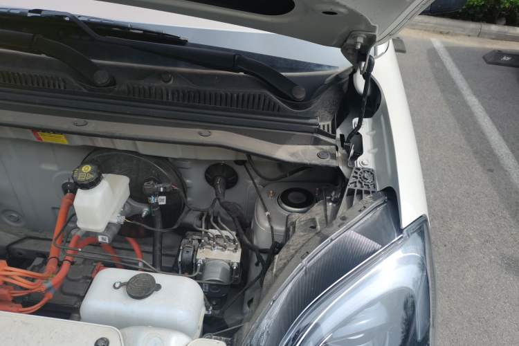 Used Wuling Hongguang MINIEV 2025 Four-Door Version Advanced Edition Engine Bay Left