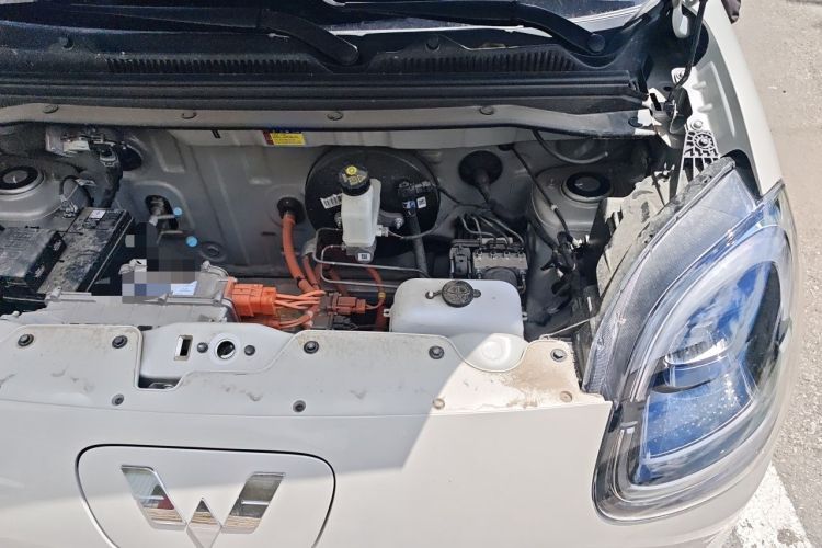 Used Wuling Hongguang MINIEV 2025 Four-Door Version Advanced Edition Engine Bay Left