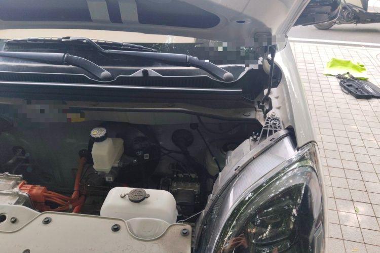 Used Wuling Hongguang MINIEV 2025 Four-Door Version Advanced Edition Engine Bay Left