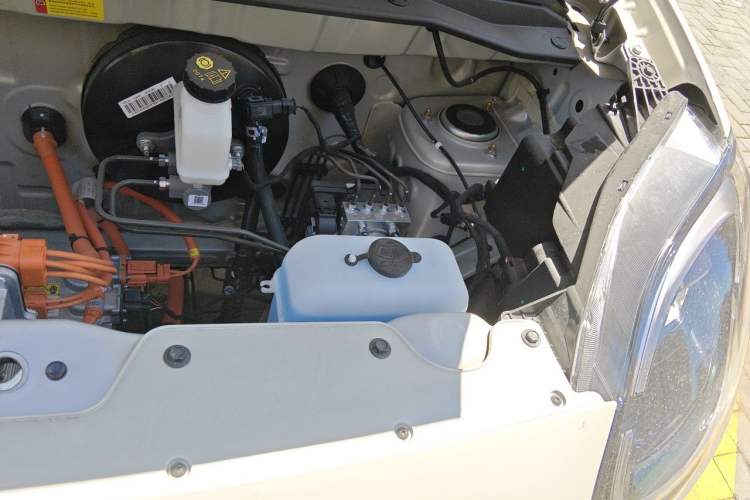 Used Wuling Hongguang MINIEV 2025 Four-Door Version Zhenxiang+ Edition Engine Bay Left