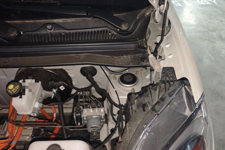 Used Wuling Hongguang MINIEV 2025 Four-Door Version Advanced Edition Engine Bay Left