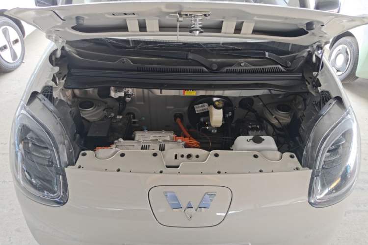 Used Wuling Hongguang MINIEV 2025 Four-Door Version Advanced Edition Engine Bay
