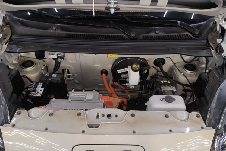 Used Wuling Hongguang MINIEV 2025 Four-Door Version Advanced Edition Engine Bay