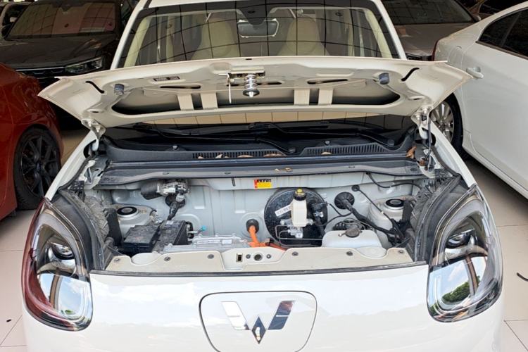 Used Wuling Hongguang MINIEV 2025 Four-Door Version Advanced Edition Engine Bay