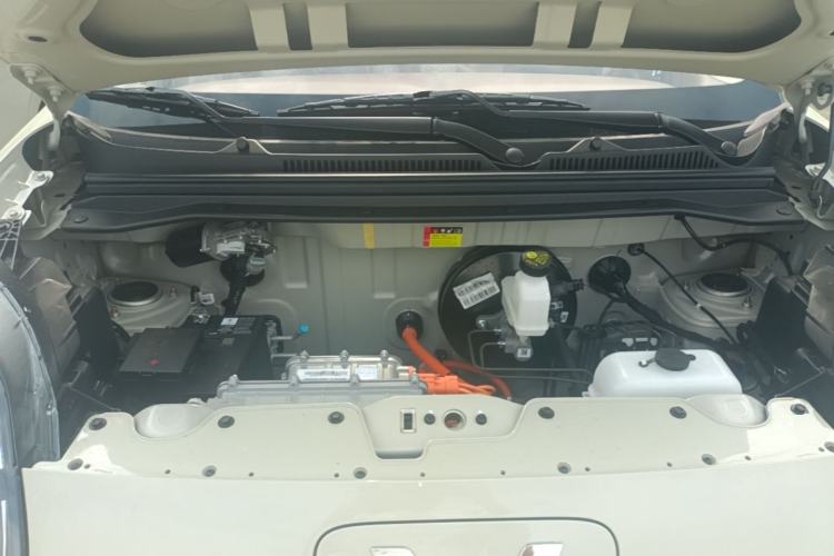 Used Wuling Hongguang MINIEV 2025 Four-Door Version Advanced Edition Engine Bay