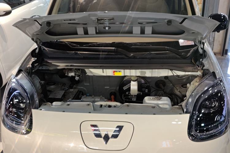Used Wuling Hongguang MINIEV 2025 Four-Door Version Advanced Edition Engine Bay