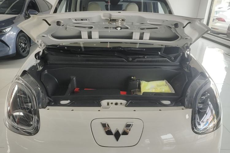 Used Wuling Hongguang MINIEV 2025 Four-Door Version Premium Edition Engine Bay