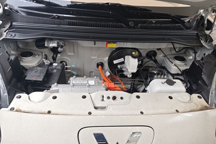 Used Wuling Hongguang MINIEV 2025 Four-Door Version Advanced Edition Engine Bay