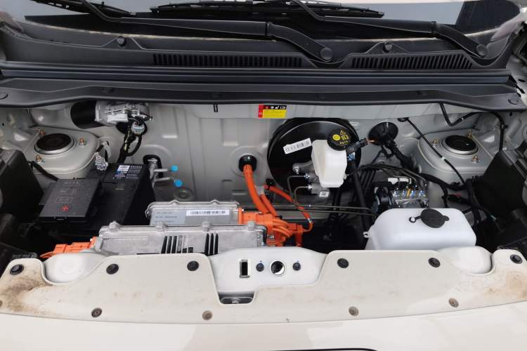 Used Wuling Hongguang MINIEV 2025 Four-Door Version Advanced Edition Engine Bay