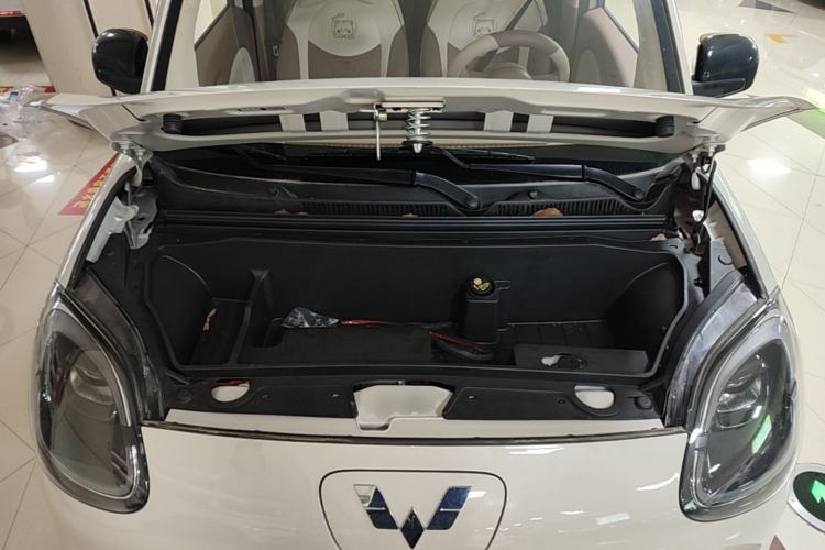 Used Wuling Hongguang MINIEV 2025 Four-Door Version Advanced Edition Engine Bay
