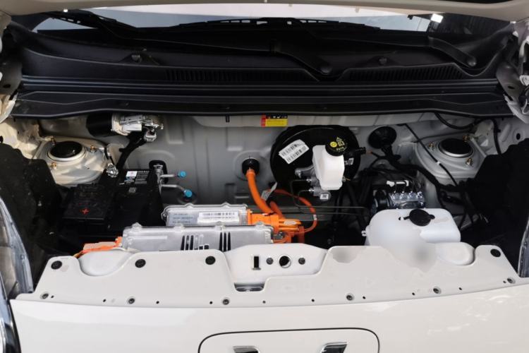 Used Wuling Hongguang MINIEV 2025 Four-Door Version Advanced Edition Engine Bay