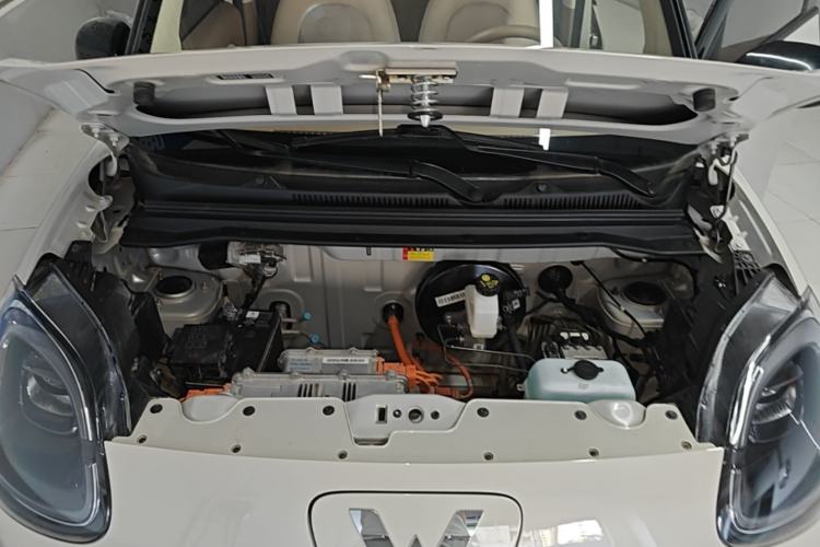 Used Wuling Hongguang MINIEV 2025 Four-Door Version Advanced Edition Engine Bay