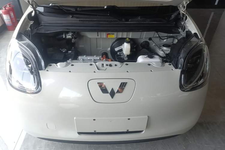 Used Wuling Hongguang MINIEV 2025 Four-Door Version Advanced Edition Engine Bay