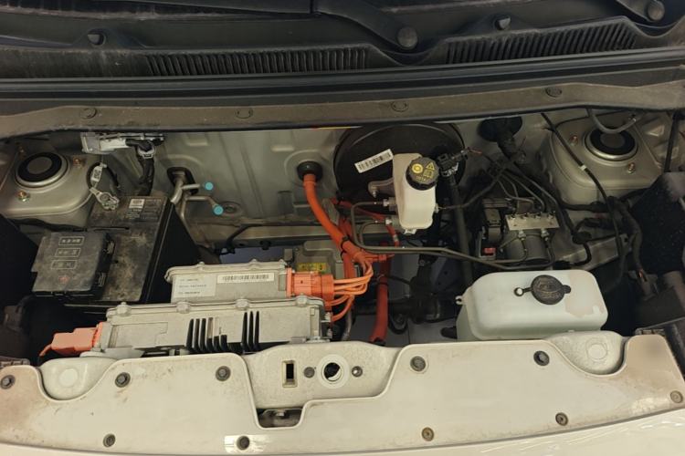 Used Wuling Hongguang MINIEV 2025 Four-Door Version Zhenxiang+ Edition Engine Bay