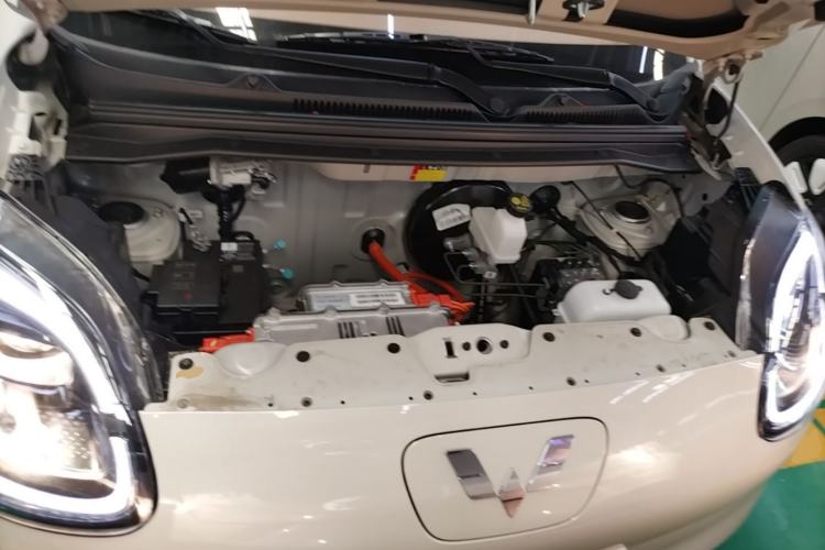 Used Wuling Hongguang MINIEV 2025 Four-Door Version Advanced Edition Engine Bay
