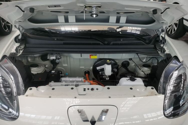 Used Wuling Hongguang MINIEV 2025 Four-Door Version Advanced Edition Engine Bay