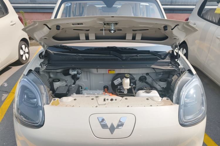 Used Wuling Hongguang MINIEV 2025 Four-Door Version Advanced Edition Engine Bay