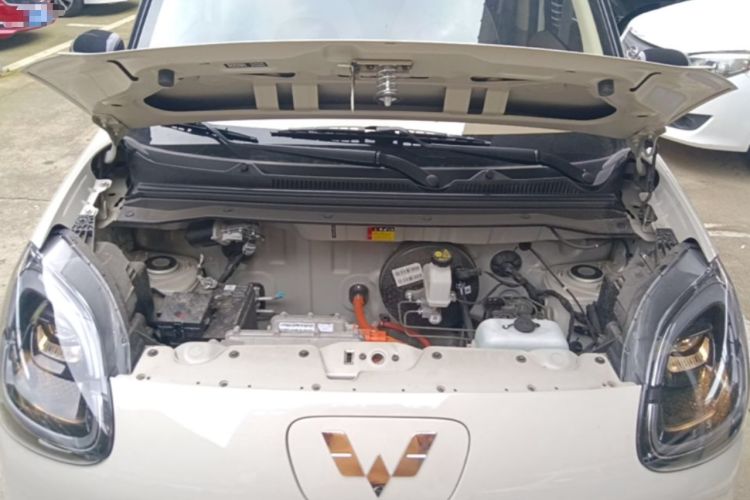 Used Wuling Hongguang MINIEV 2025 Four-Door Version Advanced Edition Engine Bay