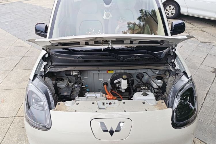 Used Wuling Hongguang MINIEV 2025 Four-Door Version Advanced Edition Engine Bay