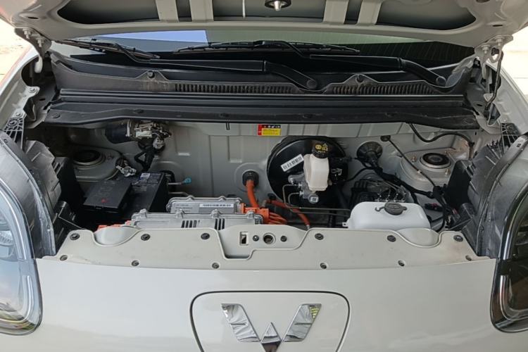 Used Wuling Hongguang MINIEV 2025 Four-Door Version Premium Edition Engine Bay