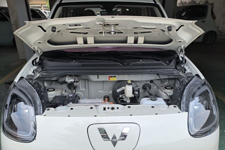 Used Wuling Hongguang MINIEV 2025 Four-Door Version Advanced Edition Engine Bay