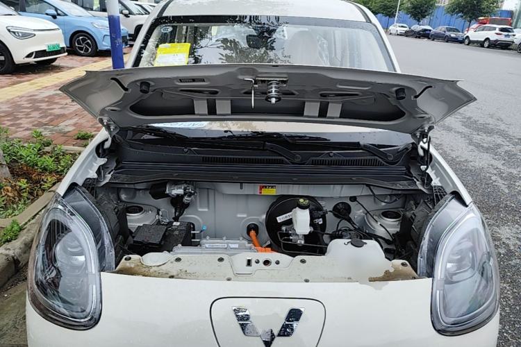 Used Wuling Hongguang MINIEV 2025 Four-Door Version Advanced Edition Engine Bay