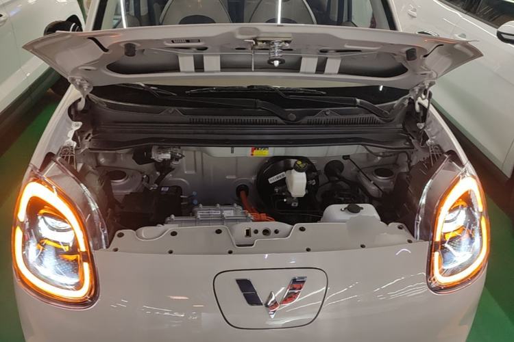 Used Wuling Hongguang MINIEV 2025 Four-Door Version Advanced Edition Engine Bay