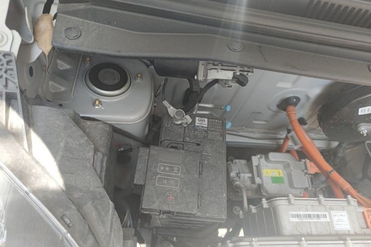 Used Wuling Hongguang MINIEV 2025 Four-Door Version Advanced Edition Engine Bay Right