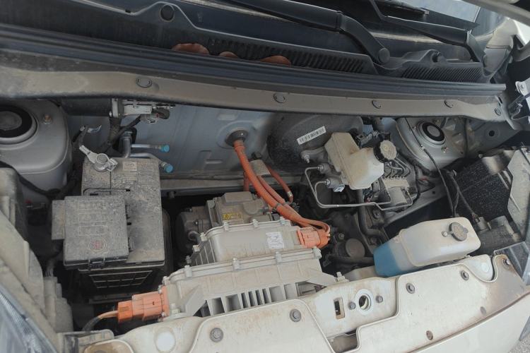 Used Wuling Hongguang MINIEV 2025 Four-Door Version Advanced Edition Engine Bay Right