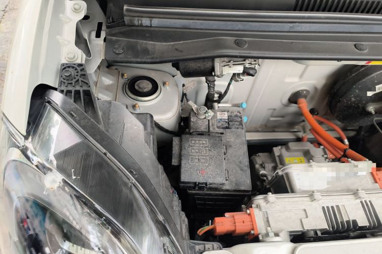 Used Wuling Hongguang MINIEV 2025 Four-Door Version Advanced Edition Engine Bay Right