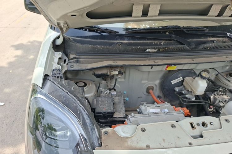 Used Wuling Hongguang MINIEV 2025 Four-Door Version Zhenxiang+ Edition Engine Bay Right