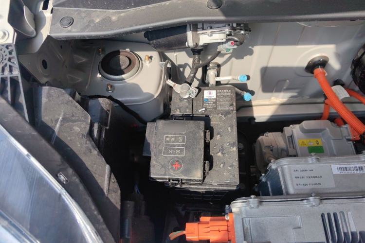 Used Wuling Hongguang MINIEV 2025 Four-Door Version Advanced Edition Engine Bay Right