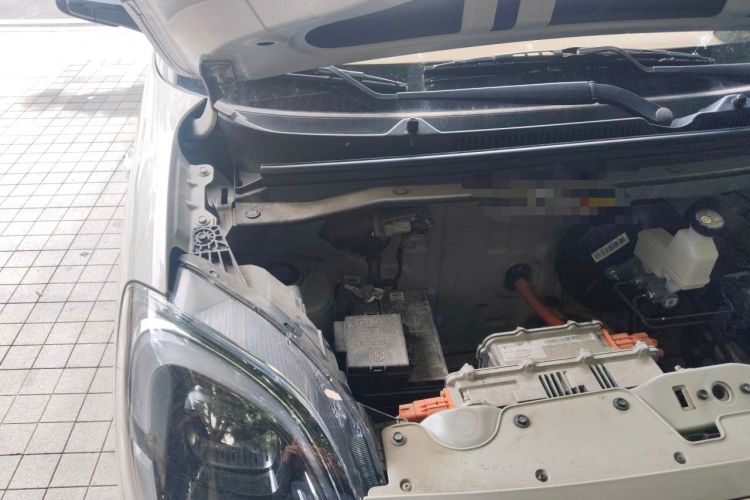 Used Wuling Hongguang MINIEV 2025 Four-Door Version Advanced Edition Engine Bay Right