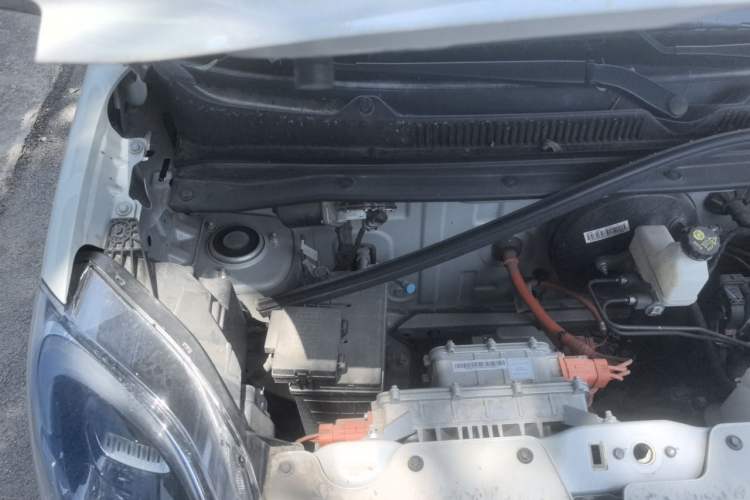 Used Wuling Hongguang MINIEV 2025 Four-Door Version Zhenxiang+ Edition Engine Bay Right