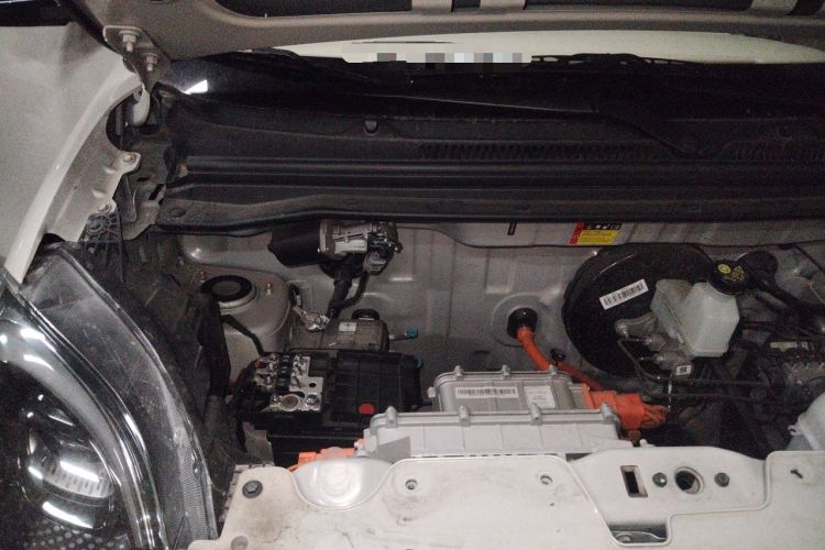 Used Wuling Hongguang MINIEV 2025 Four-Door Version Advanced Edition Engine Bay Right