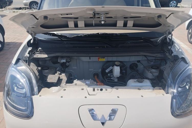 Used Wuling Hongguang MINIEV 2025 Four-Door Version Zhenxiang+ Edition Engine Bay