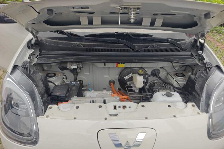 Used Wuling Hongguang MINIEV 2025 Four-Door Version Advanced Edition Engine Bay