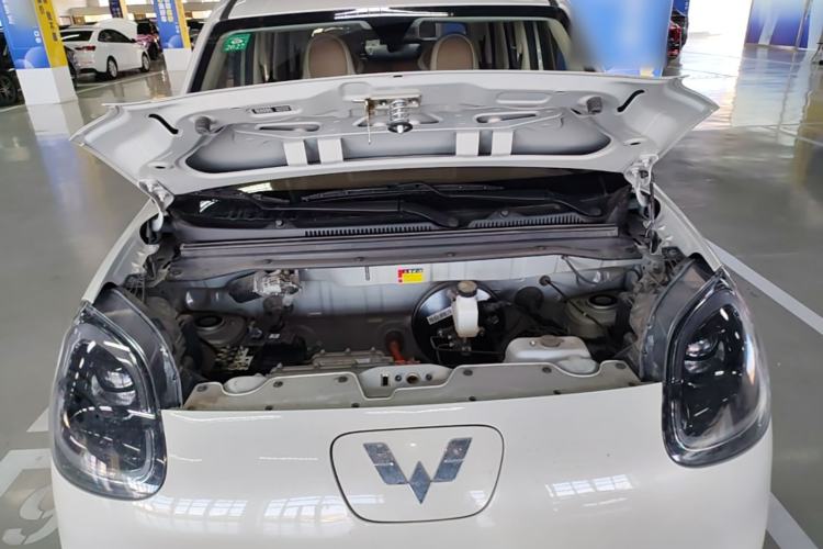 Used Wuling Hongguang MINIEV 2025 Four-Door Version Premium Edition Engine Bay
