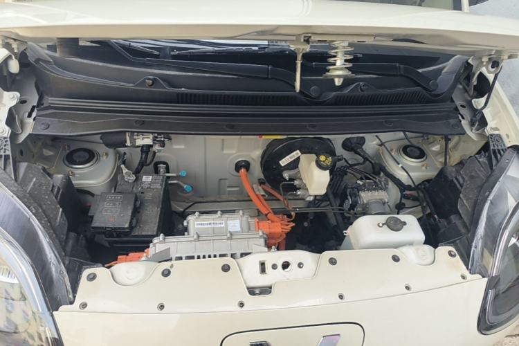 Used Wuling Hongguang MINIEV 2025 Four-Door Version Advanced Edition Engine Bay