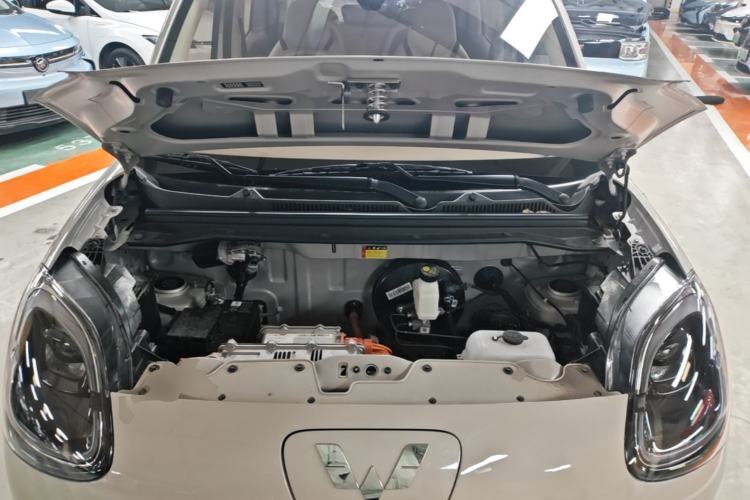 Used Wuling Hongguang MINIEV 2025 Four-Door Version Advanced Edition Engine Bay