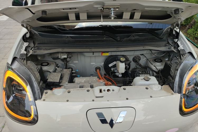 Used Wuling Hongguang MINIEV 2025 Four-Door Version Advanced Edition Engine Bay