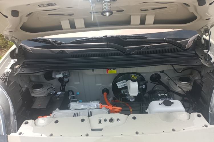 Used Wuling Hongguang MINIEV 2025 Four-Door Version Advanced Edition Engine Bay