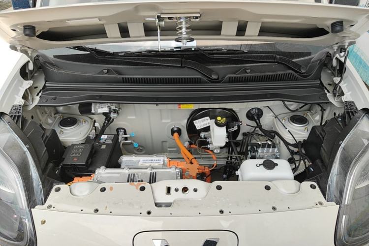 Used Wuling Hongguang MINIEV 2025 Four-Door Version Advanced Edition Engine Bay