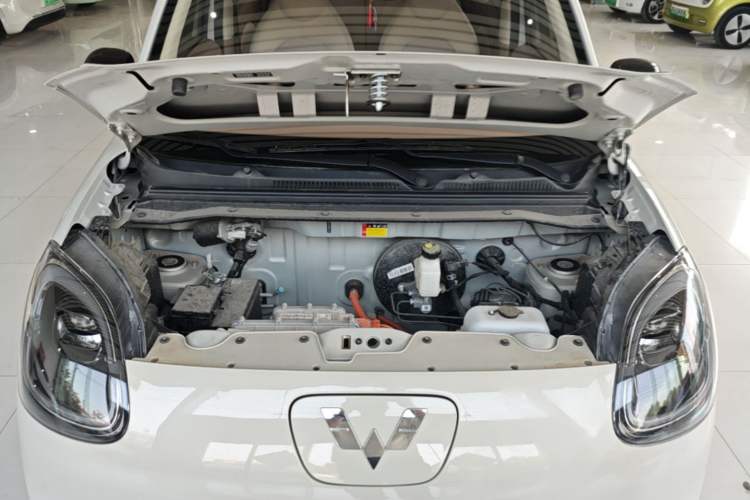 Used Wuling Hongguang MINIEV 2025 Four-Door Version Advanced Edition Engine Bay