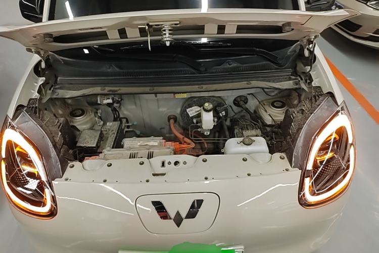 Used Wuling Hongguang MINIEV 2025 Four-Door Version Advanced Edition Engine Bay