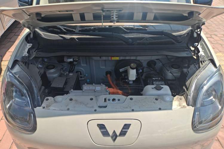 Used Wuling Hongguang MINIEV 2025 Four-Door Version Advanced Edition Engine Bay