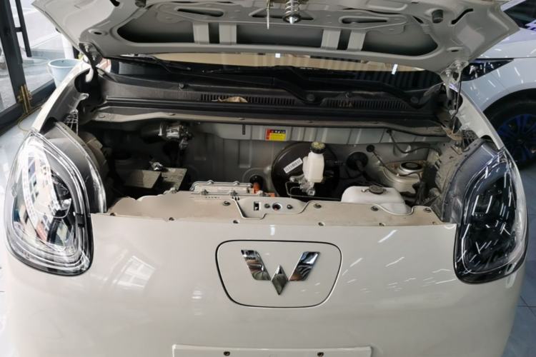 Used Wuling Hongguang MINIEV 2025 Four-Door Version Advanced Edition Engine Bay