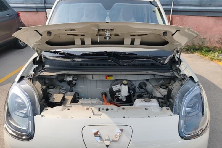 Used Wuling Hongguang MINIEV 2025 Four-Door Version Advanced Edition Engine Bay